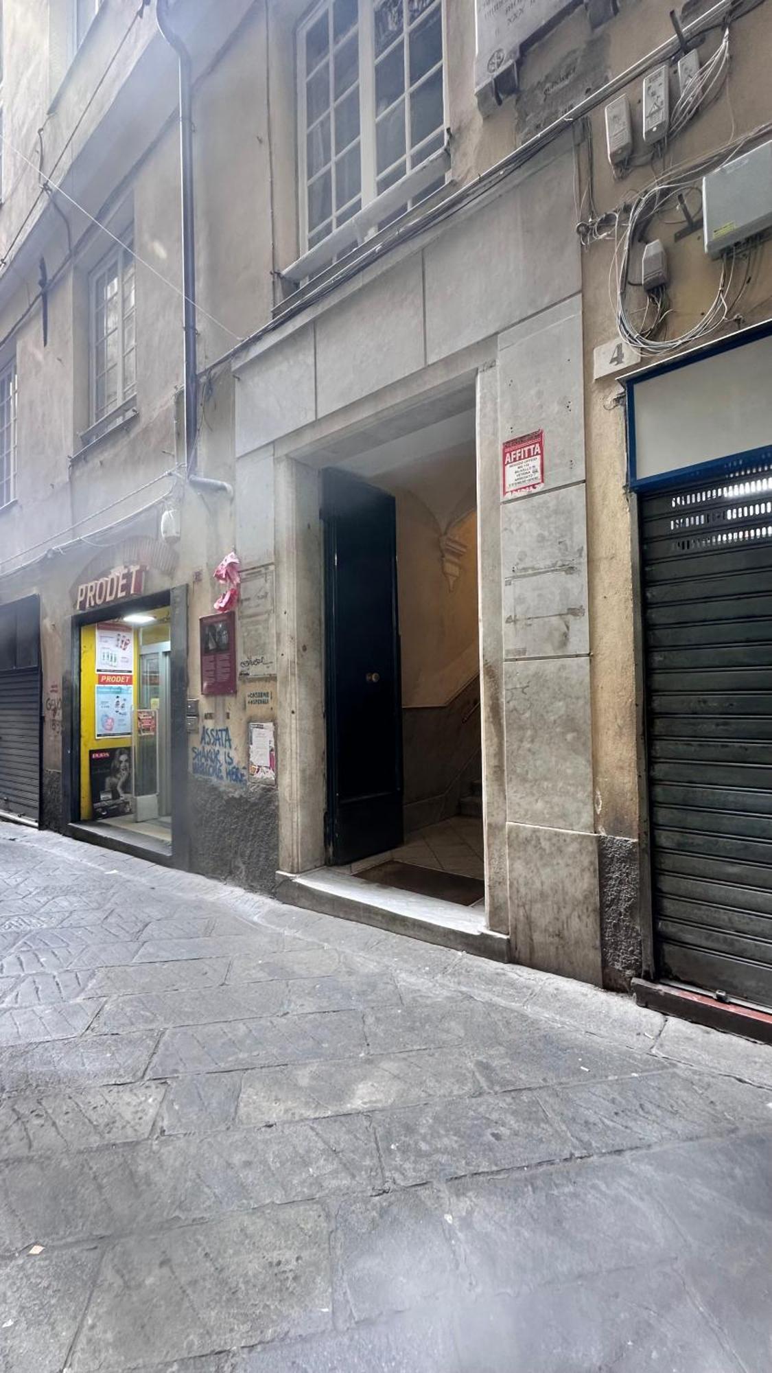 Appartamento Andrea Porto Antico Centro Storico Caricamento San Luca