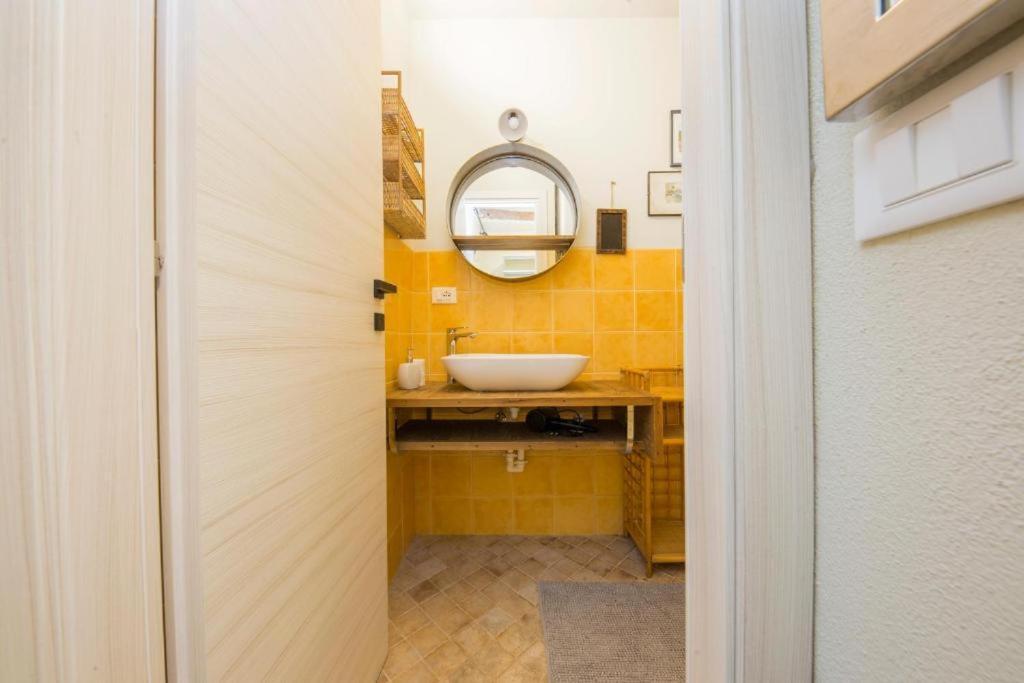 Appartement Andrea Porto Antico Centro Storico Caricamento San Luca *